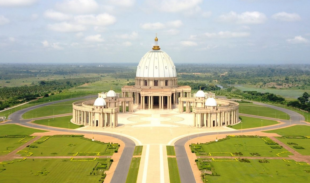 The Basilica of Our Lady of Peace of Yamoussoukro, Yamoussoukro, Côte d'Ivoire